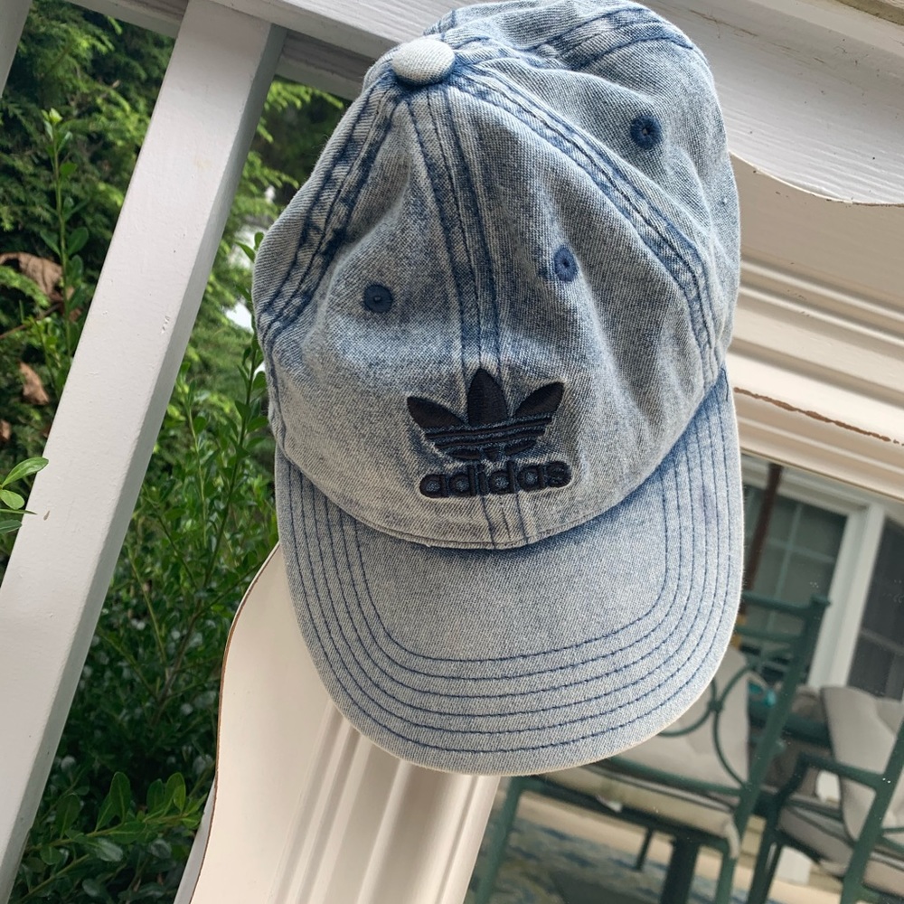Vintage Adidas cap